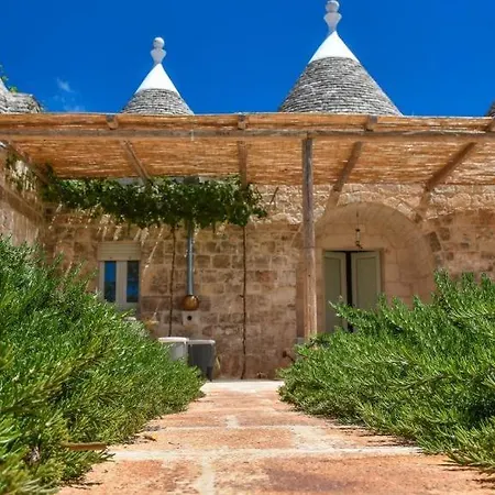 Trulli Almaviva Con Piscina A Sfioro Apartment Cisternino