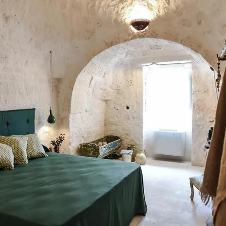Trulli Almaviva Con Piscina A Sfioro * Cisternino
