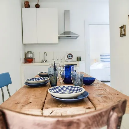 Apartment Trulli Almaviva Con Piscina A Sfioro Cisternino