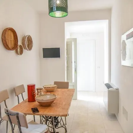 Apartment Trulli Almaviva Con Piscina A Sfioro Cisternino