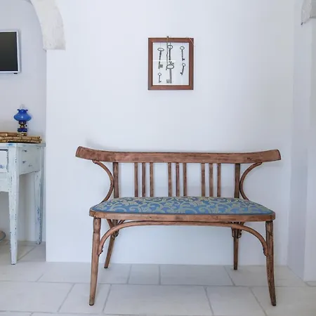 Apartment Trulli Almaviva Con Piscina A Sfioro Cisternino