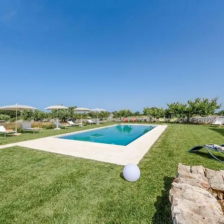 Trulli Almaviva Con Piscina A Sfioro Apartment *
