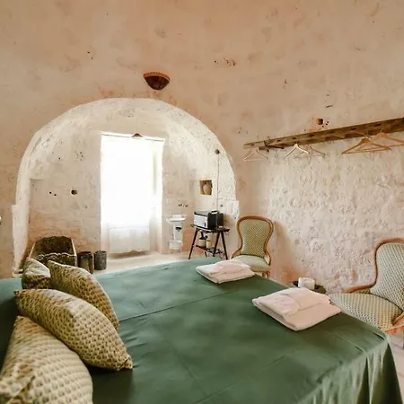 Trulli Almaviva Con Piscina A Sfioro Apartment Cisternino