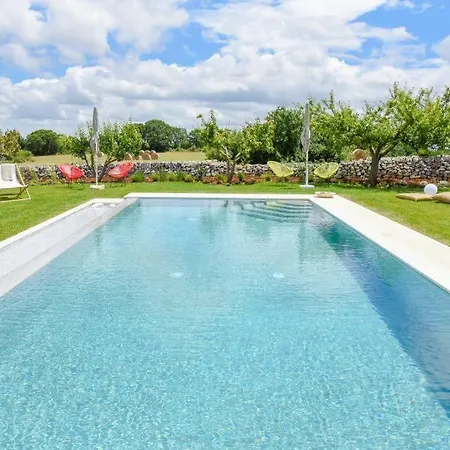 Trulli Almaviva Con Piscina A Sfioro * Cisternino