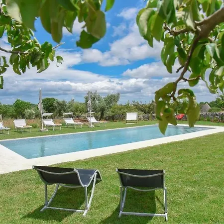 Trulli Almaviva Con Piscina A Sfioro Apartment Cisternino