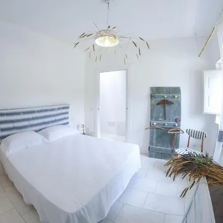 Trulli Almaviva Con Piscina A Sfioro * Cisternino
